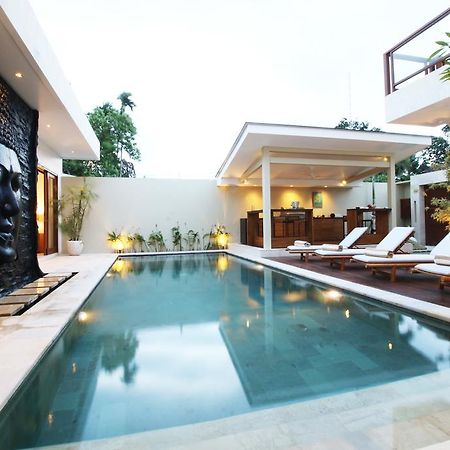 Villa Aditi, Sitara Villa Group Семиньяк Экстерьер фото
