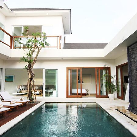 Villa Aditi, Sitara Villa Group Семиньяк Экстерьер фото