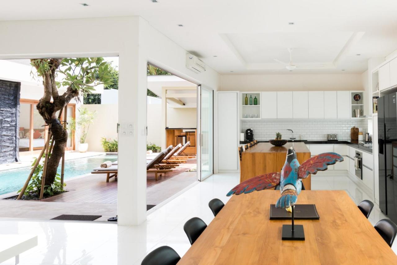 Villa Aditi, Sitara Villa Group Семиньяк Экстерьер фото