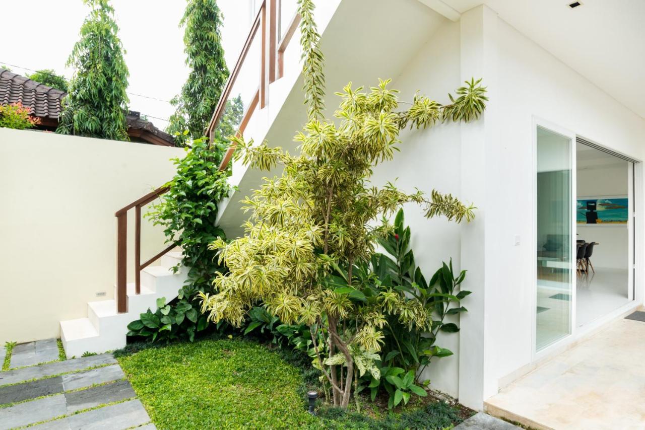 Villa Aditi, Sitara Villa Group Семиньяк Экстерьер фото