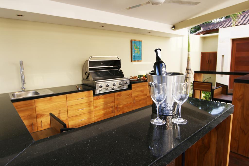 Villa Aditi, Sitara Villa Group Семиньяк Экстерьер фото