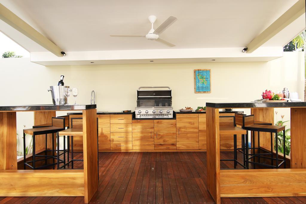 Villa Aditi, Sitara Villa Group Семиньяк Экстерьер фото