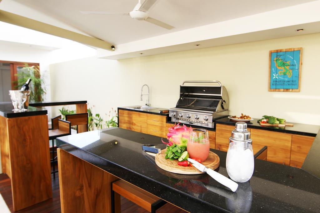 Villa Aditi, Sitara Villa Group Семиньяк Экстерьер фото