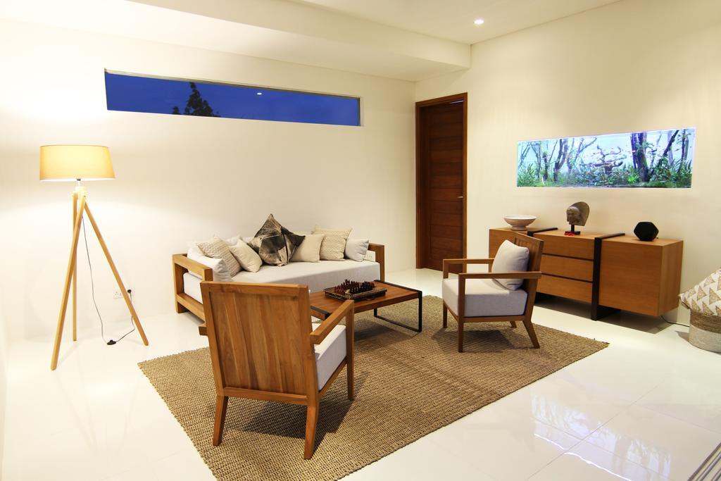 Villa Aditi, Sitara Villa Group Семиньяк Экстерьер фото