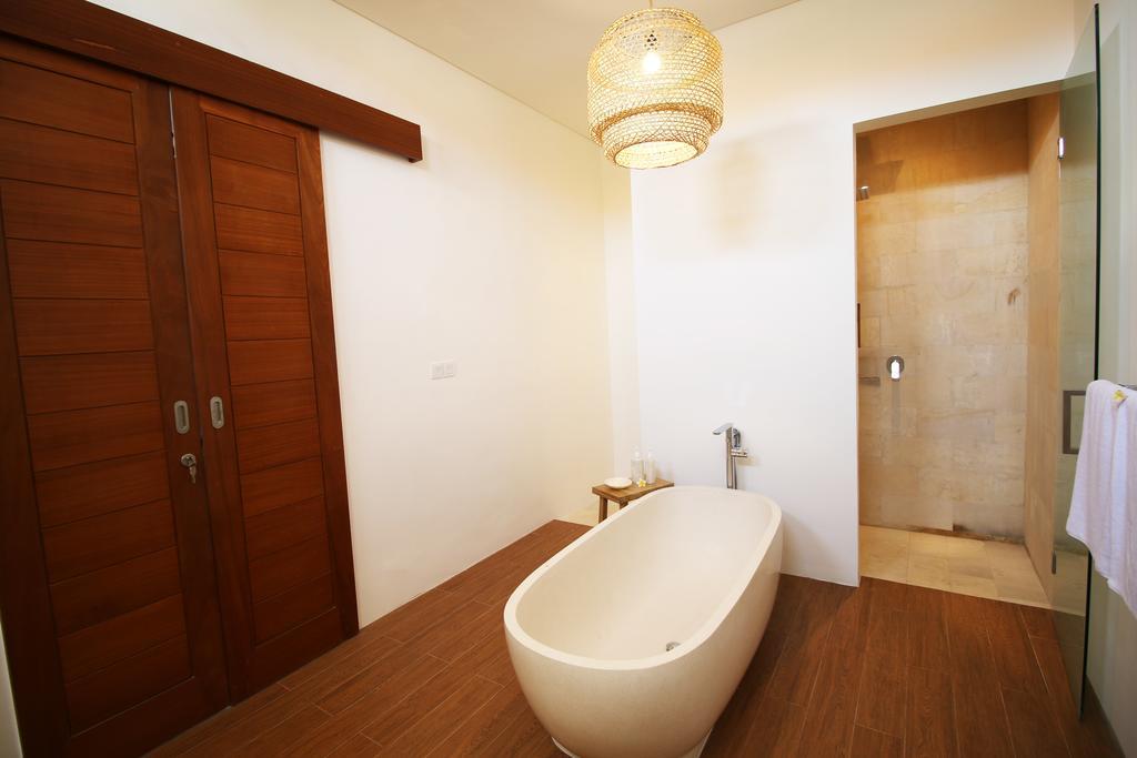 Villa Aditi, Sitara Villa Group Семиньяк Экстерьер фото